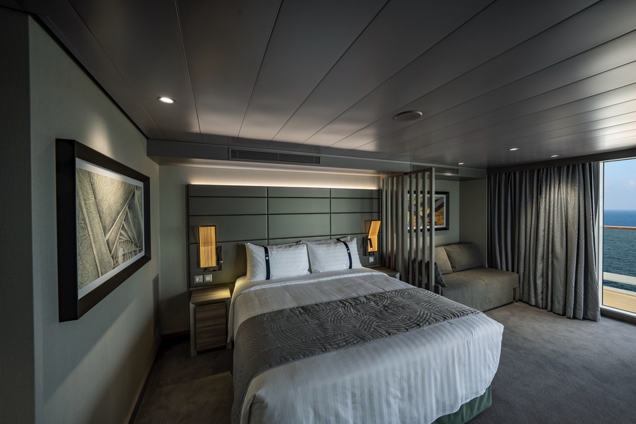 MSC Cruises MSC World Europa Grand Suite Aurea with Terrace SXT - Ivan Sarfatti 3.jpg